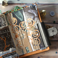 Dies, Planner die- Cinnamon background